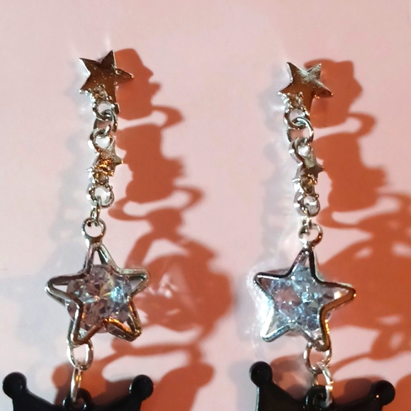 Kuromi's Star 🌟 Earrings - Picture 4 of 6